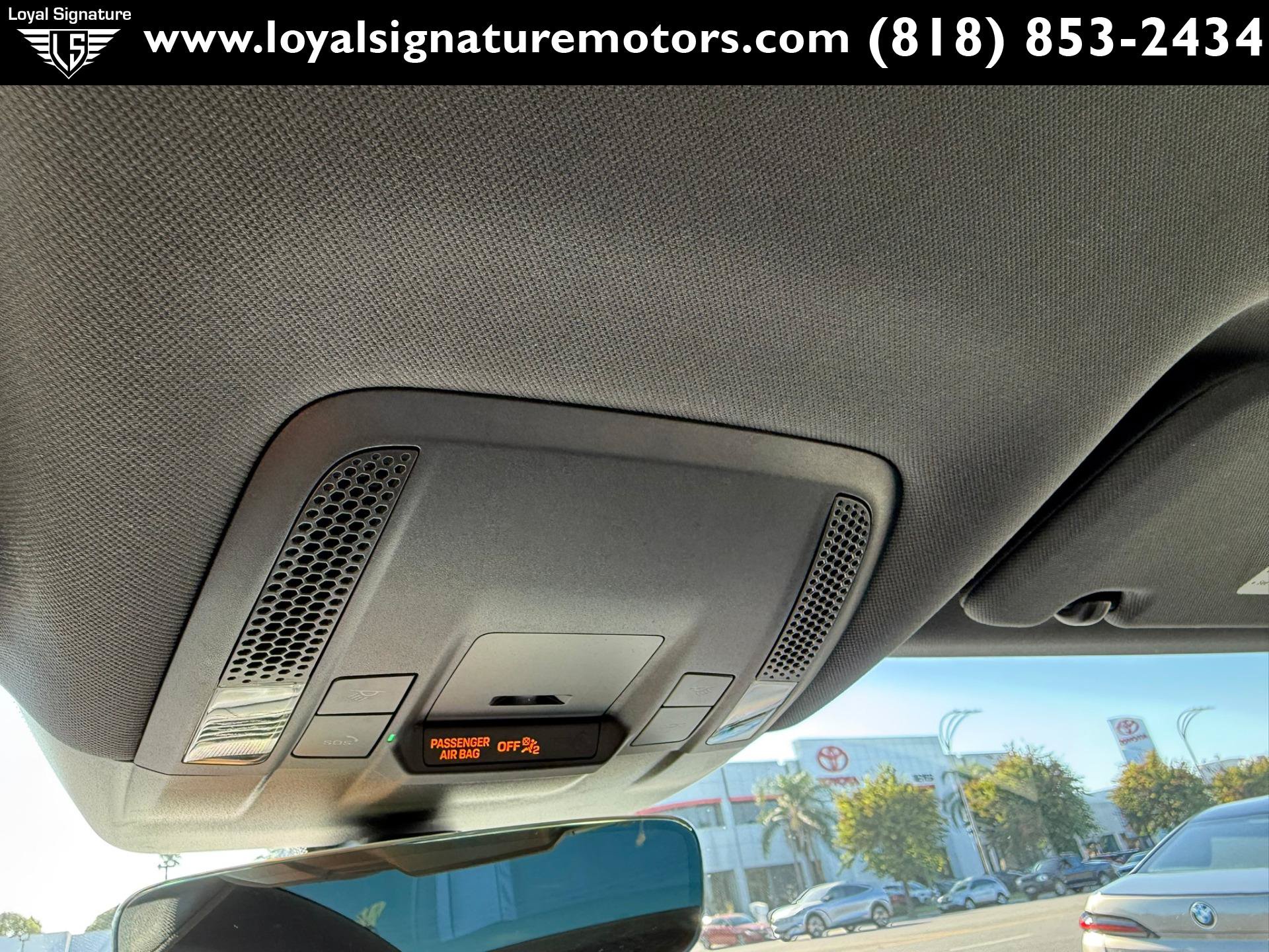 Used 2022 Porsche Taycan RWD image 31