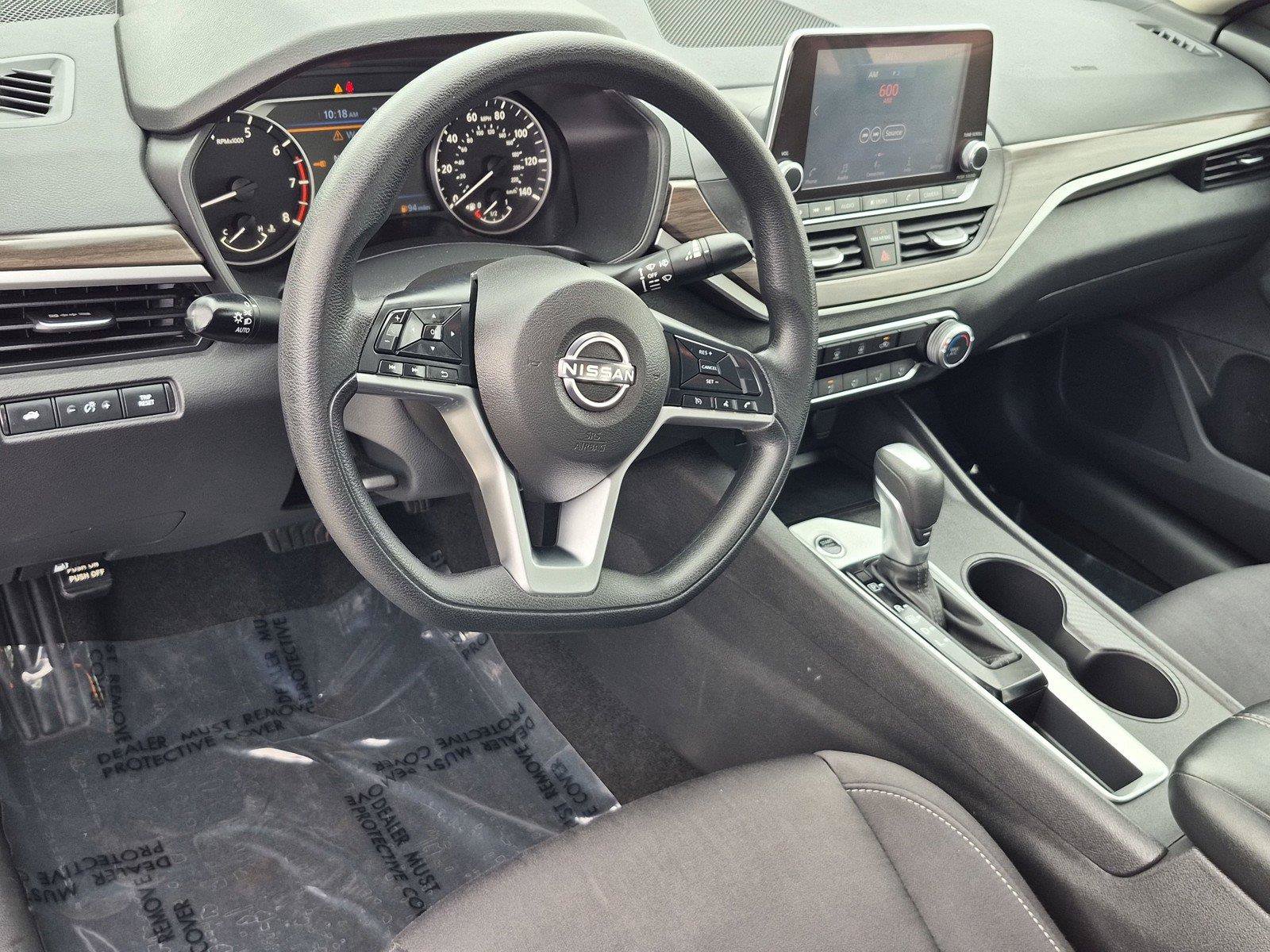 Used 2025 Nissan Altima 2.5 SV FWD image 20