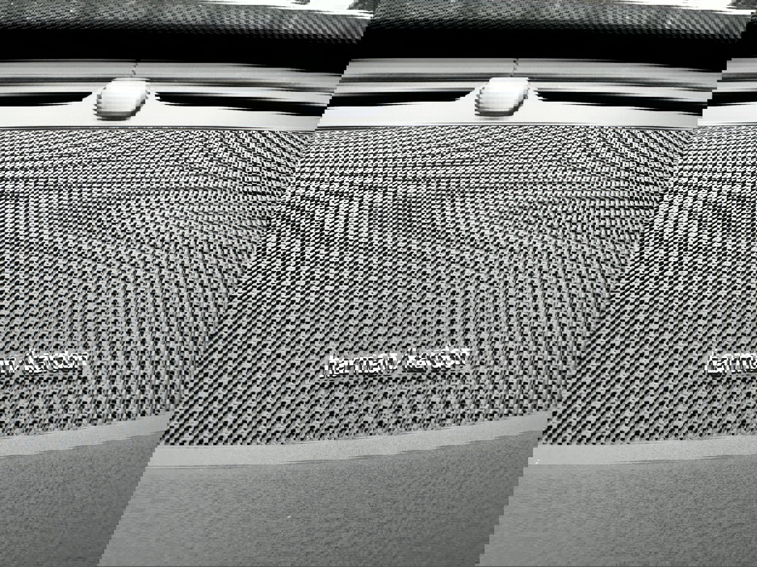 New 2025 Volvo XC90 T8 Plus w/ Protection Package Premier image 16