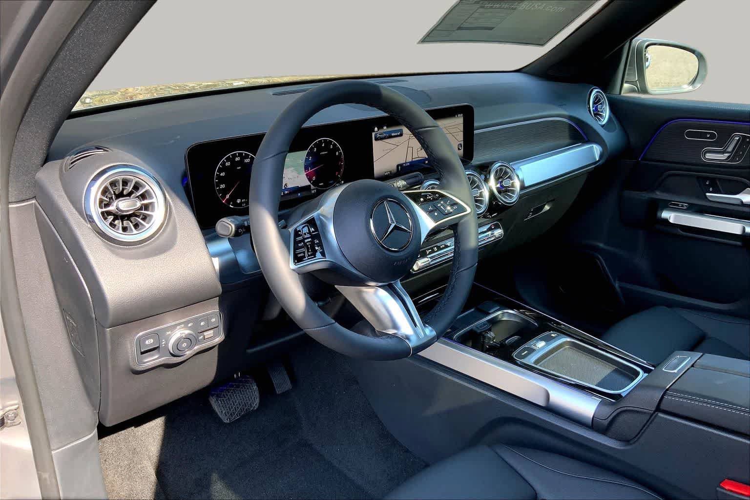 New 2026 Mercedes-Benz GLB 250 4MATIC image 9