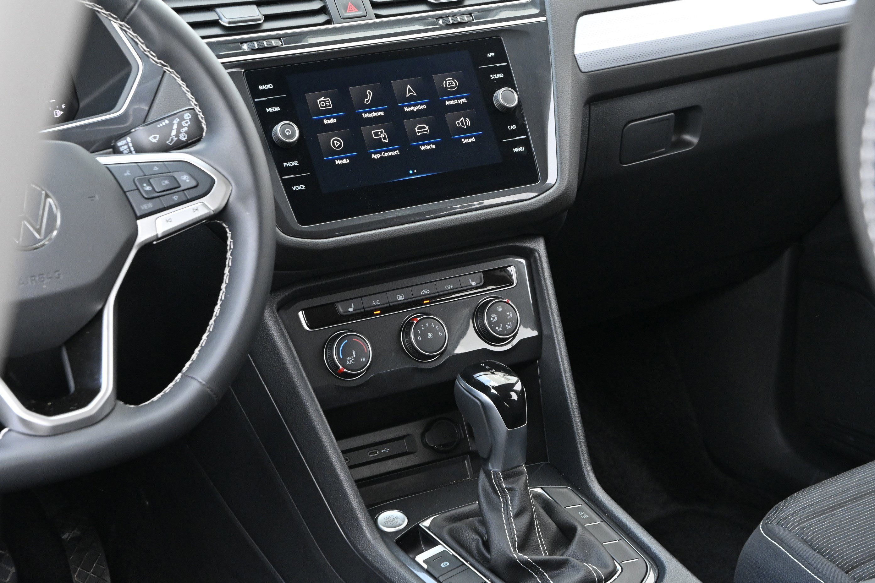 Used 2024 Volkswagen Tiguan S FWD image 25