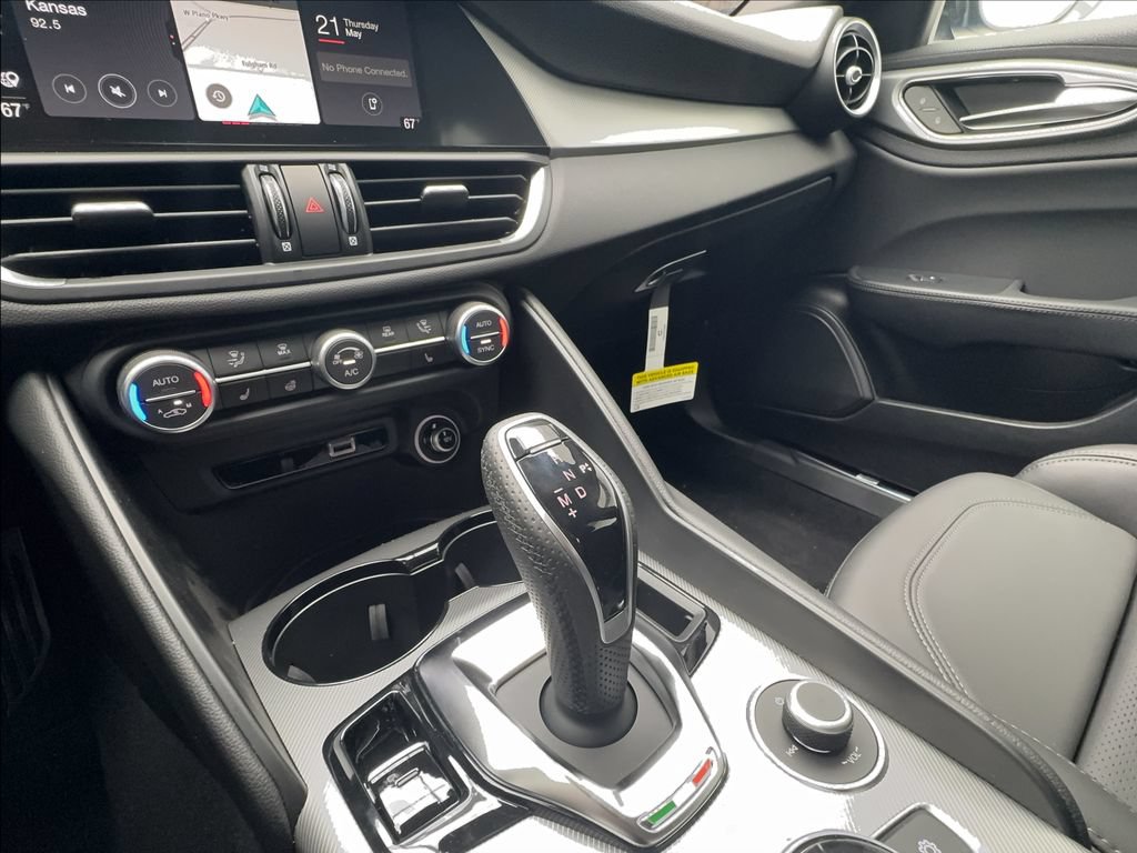 New 2026 Alfa Romeo Giulia w/ Driving Assist Package RWD image 42