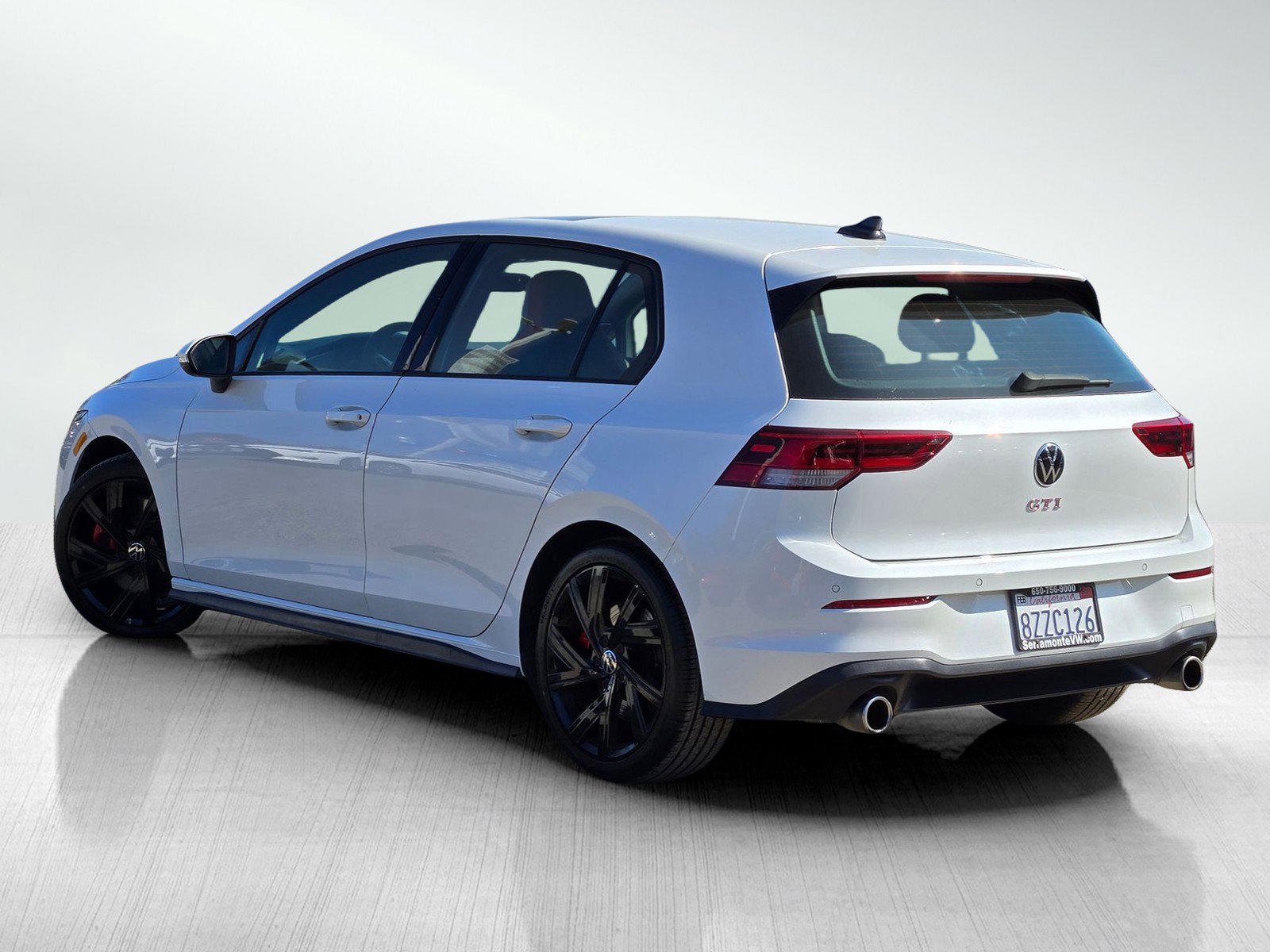 Used 2022 Volkswagen GTI SE w/ SE Leather Package image 6