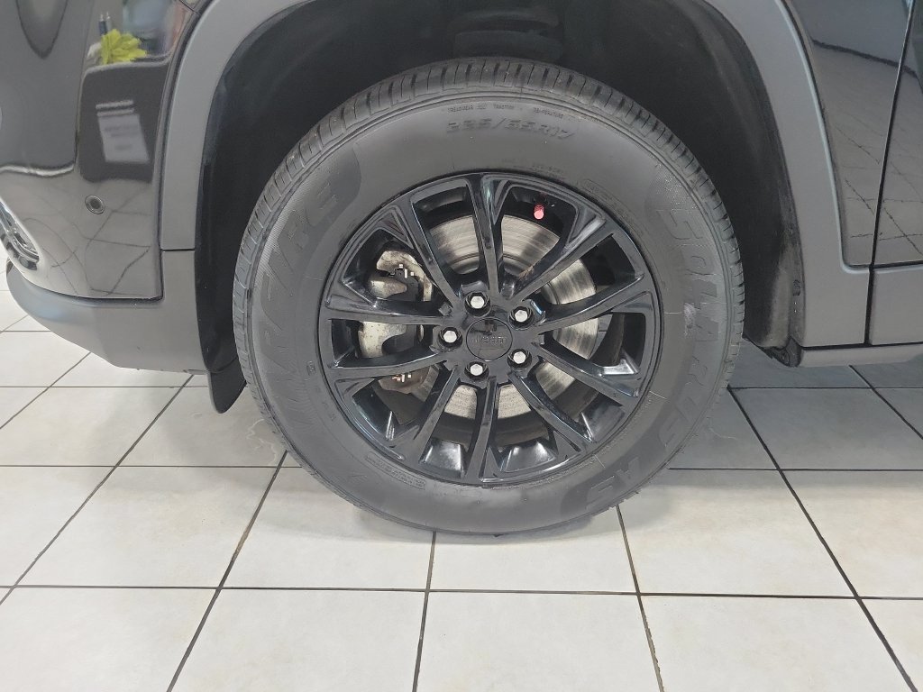Used 2023 Jeep Cherokee Altitude Lux AWD/4WD image 44