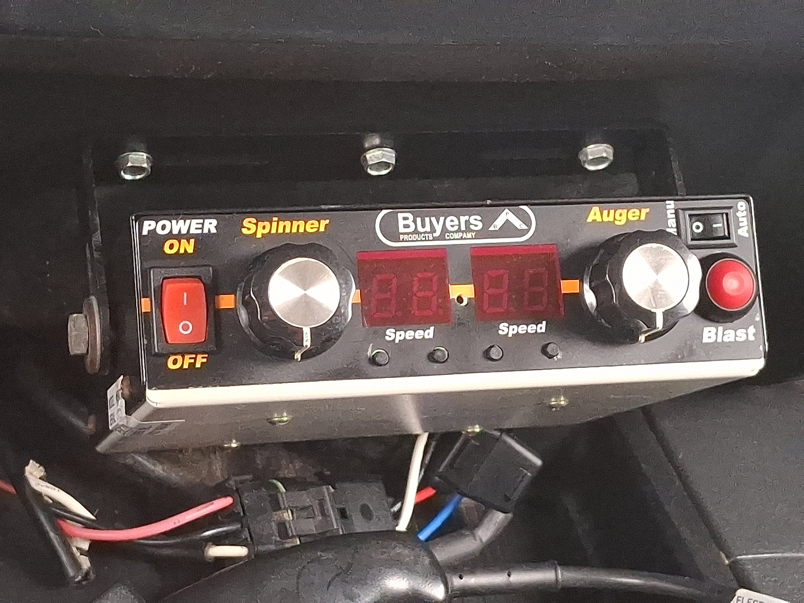 Used 2012 RAM 5500 4X4 2dr Regular Cab 168.5 in. w/ PWR & Remote Entry Group image 24