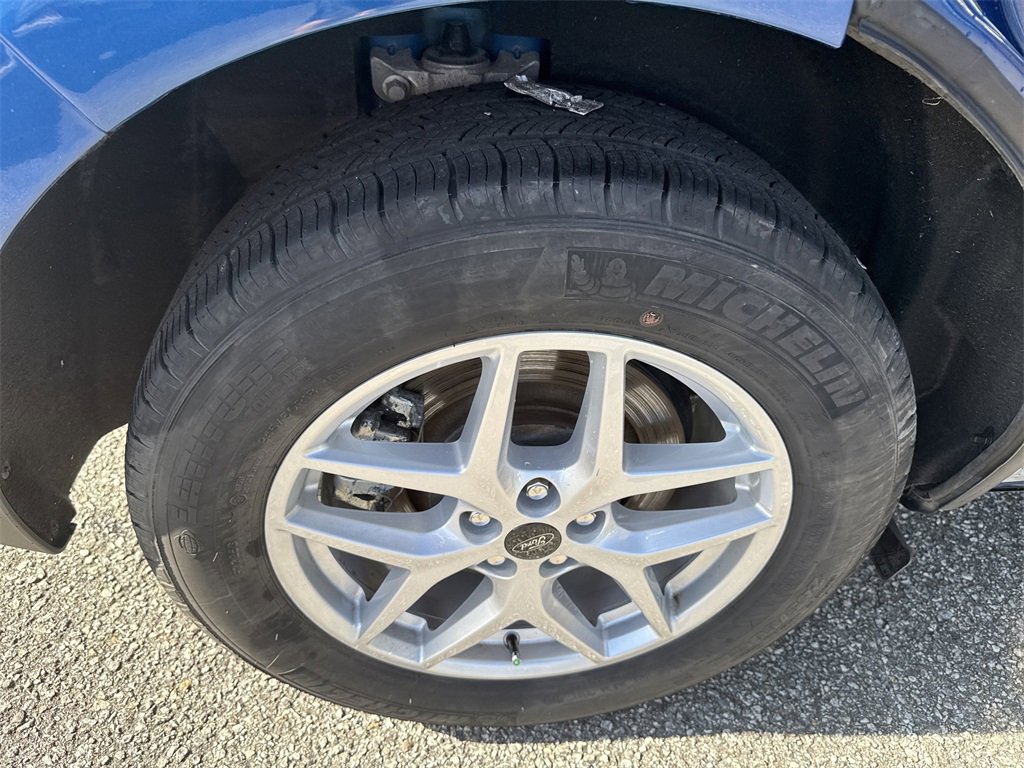 Used 2024 Ford Edge SEL image 17