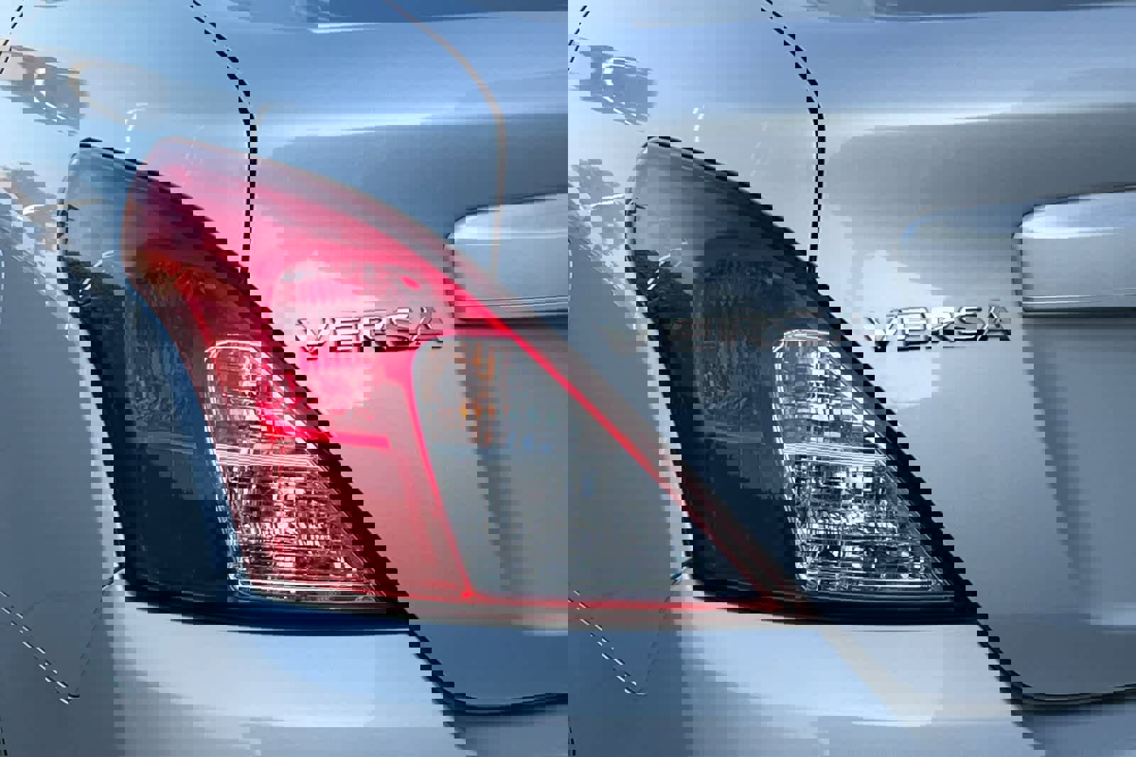 Used 2017 Nissan Versa S image 16