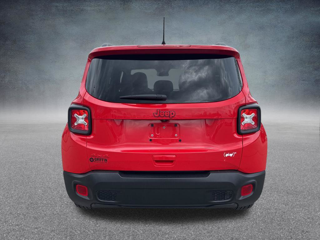 Used 2022 Jeep Renegade Latitude w/ Convenience Group AWD/4WD image 6