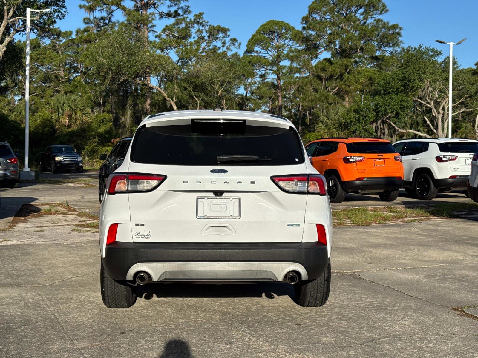 Used 2020 Ford Escape SE image 4