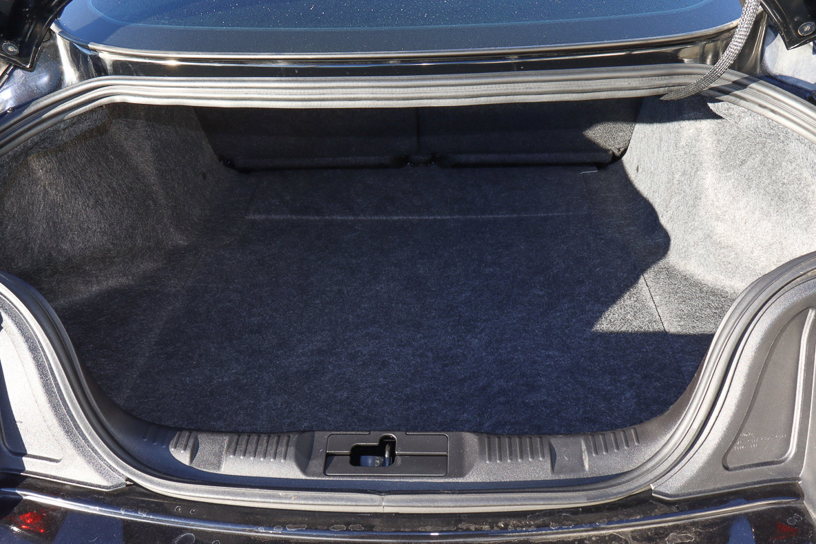 Used 2018 Ford Mustang GT w/ Black Accent Pkg image 9