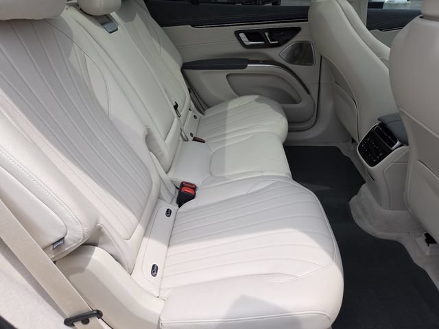 Used 2023 Mercedes-Benz EQS 580 4MATIC SUV image 28