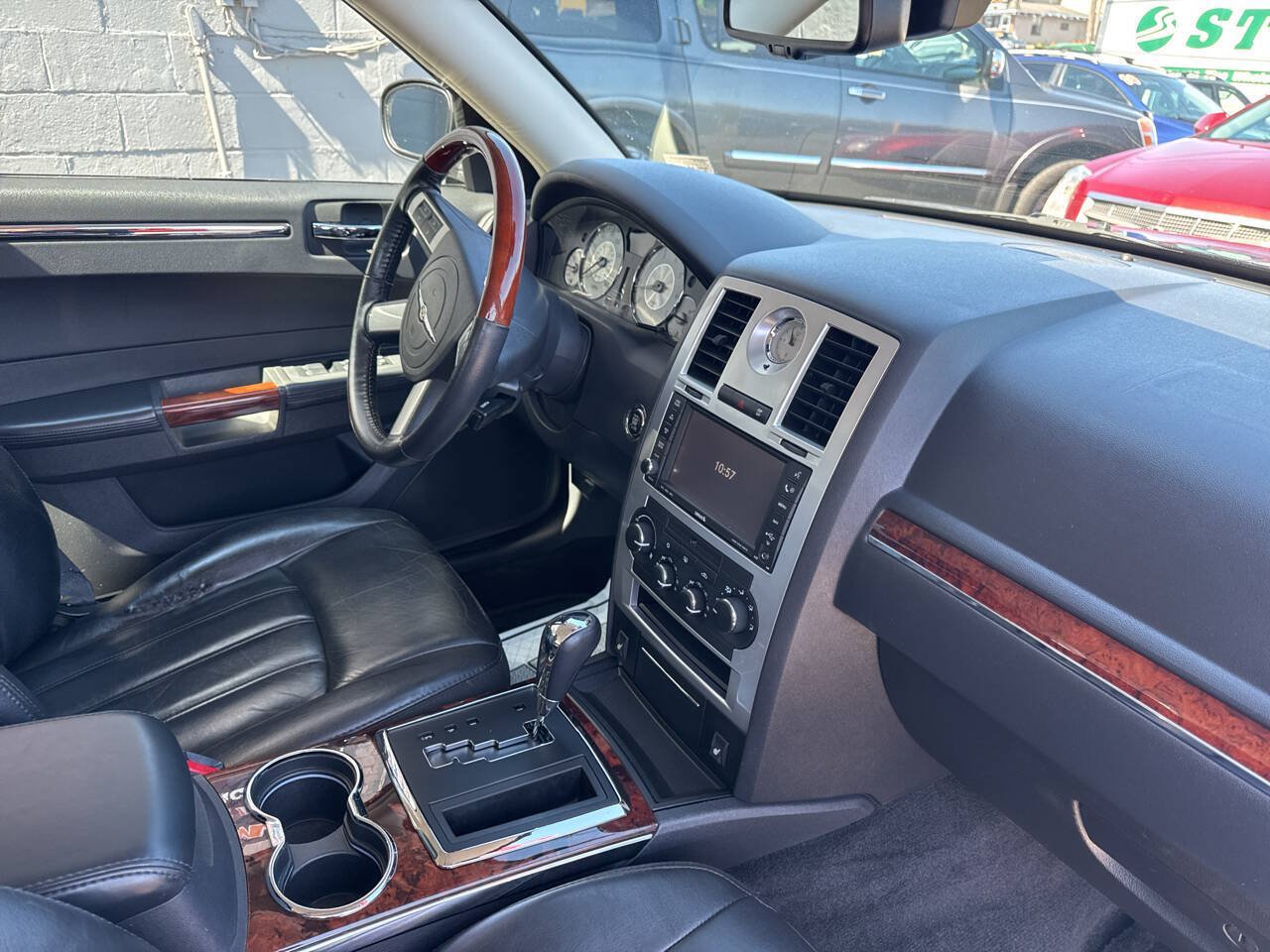Used 2010 Chrysler 300 C w/ Luxury Group II AWD/4WD image 25