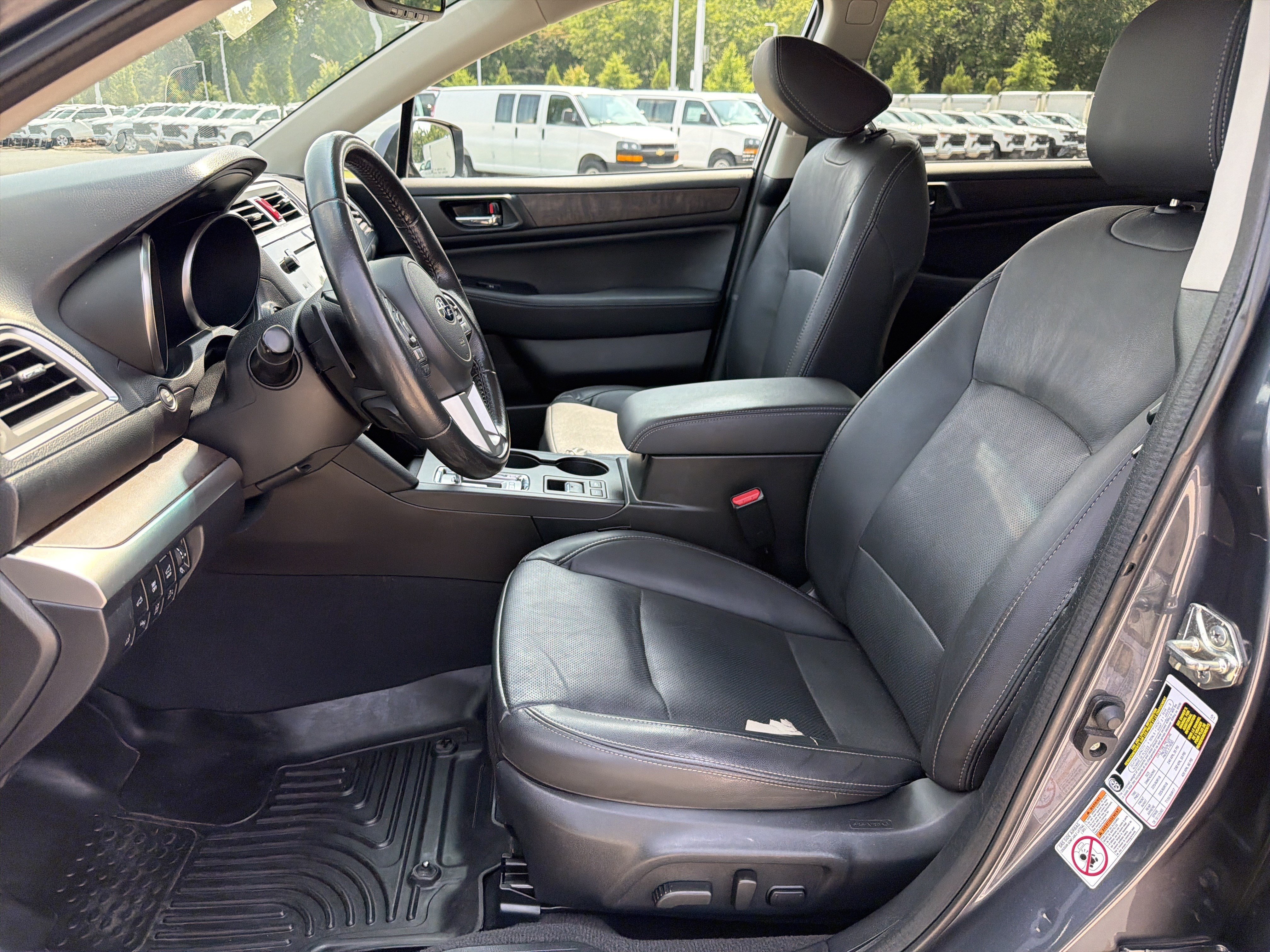 Used 2016 Subaru Outback 2.5i Limited AWD/4WD image 16
