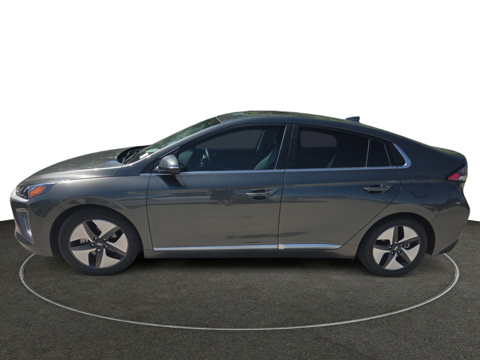 Certified 2022 Hyundai Ioniq SEL FWD image 2