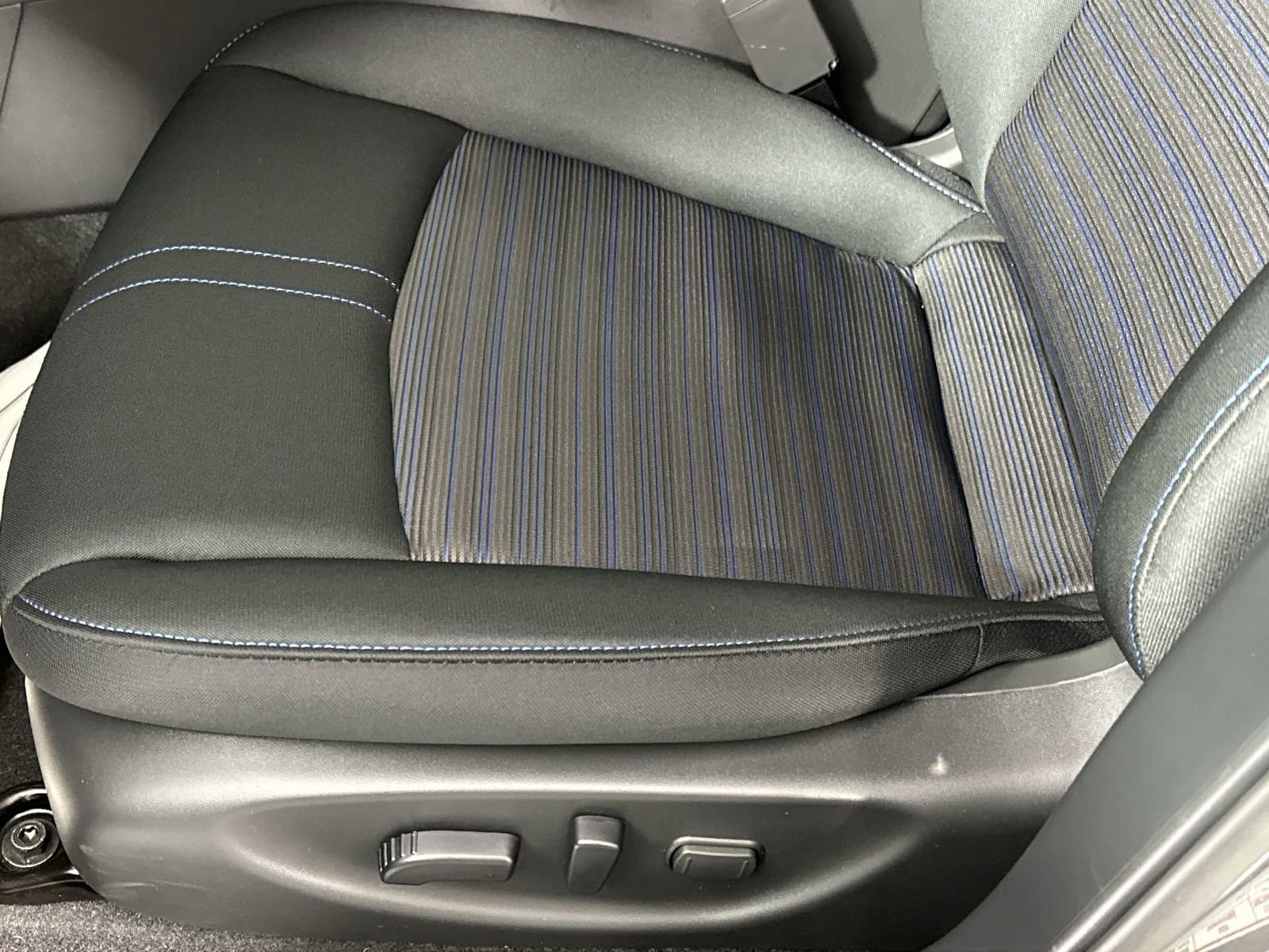 New 2025 Nissan Leaf SV Plus image 12