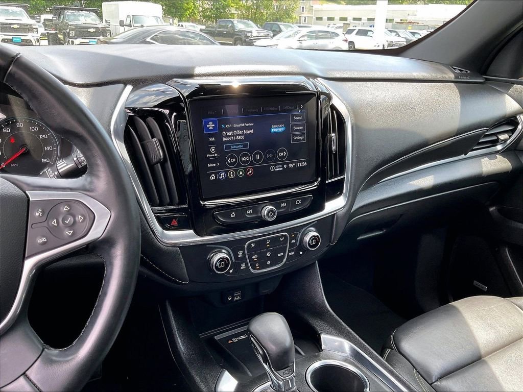 Used 2023 Chevrolet Traverse LT w/ LT Premium Package AWD/4WD image 19