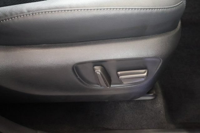Used 2025 Toyota Grand Highlander AWD Hybrid image 27
