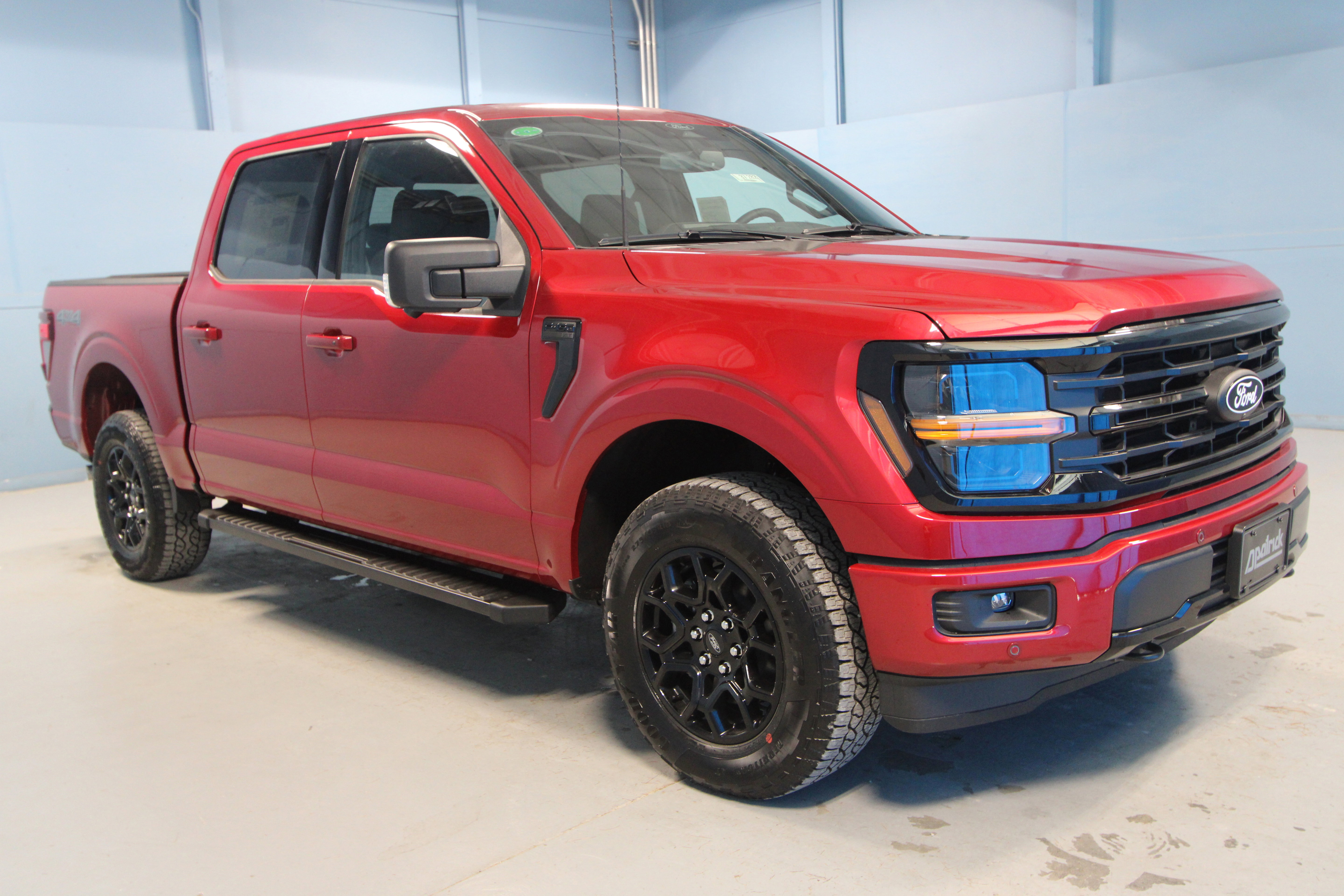 New 2025 Ford F150 XLT w/ Equipment Group 302A MID