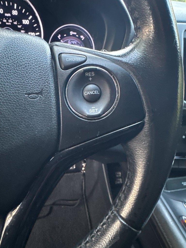 Used 2019 Honda HR-V Sport image 32
