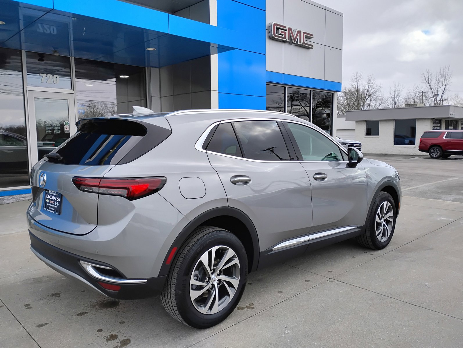 Used 2023 Buick Envision Essence image 35