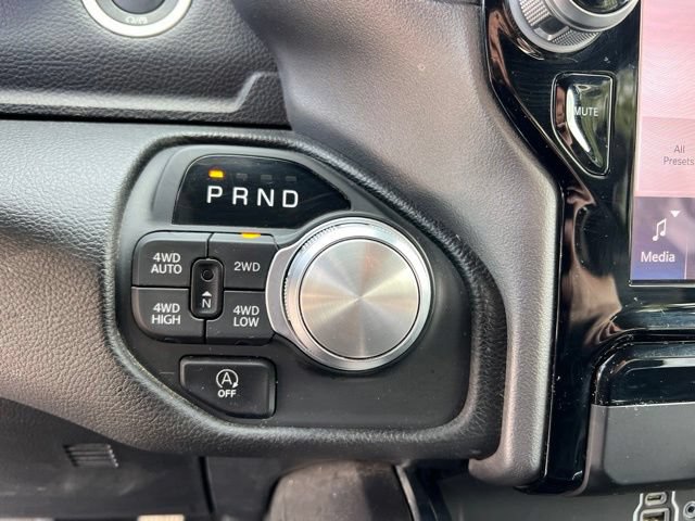 Used 2025 RAM 1500 Laramie AWD/4WD image 21