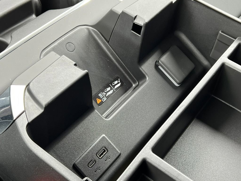 New 2026 GMC Sierra 2500 SLT w/ SLT Premium Package image 42