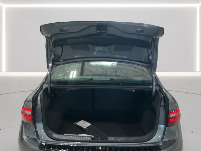 New 2027 Volkswagen Jetta SE FWD image 16