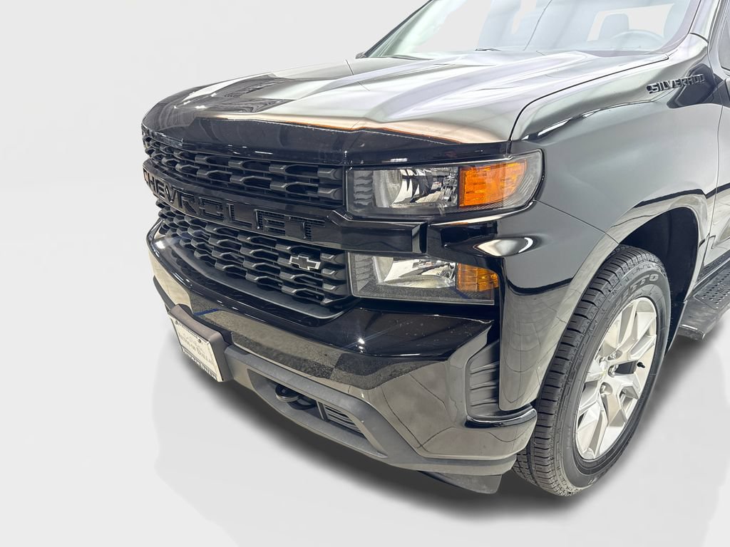 Used 2021 Chevrolet Silverado 1500 Custom w/ LPO, Dark Essentials Package RWD image 16
