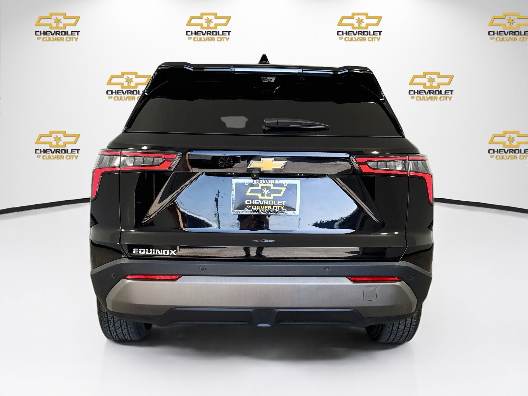 Used 2025 Chevrolet Equinox LT w/ Safety and Technology Package FWD image 7