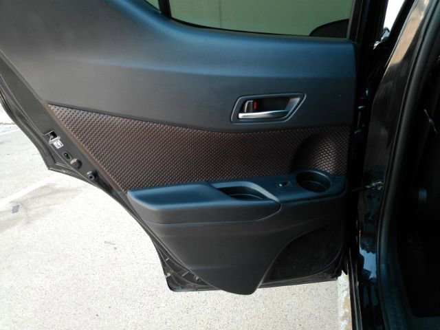 Used 2019 Toyota C-HR Limited image 18