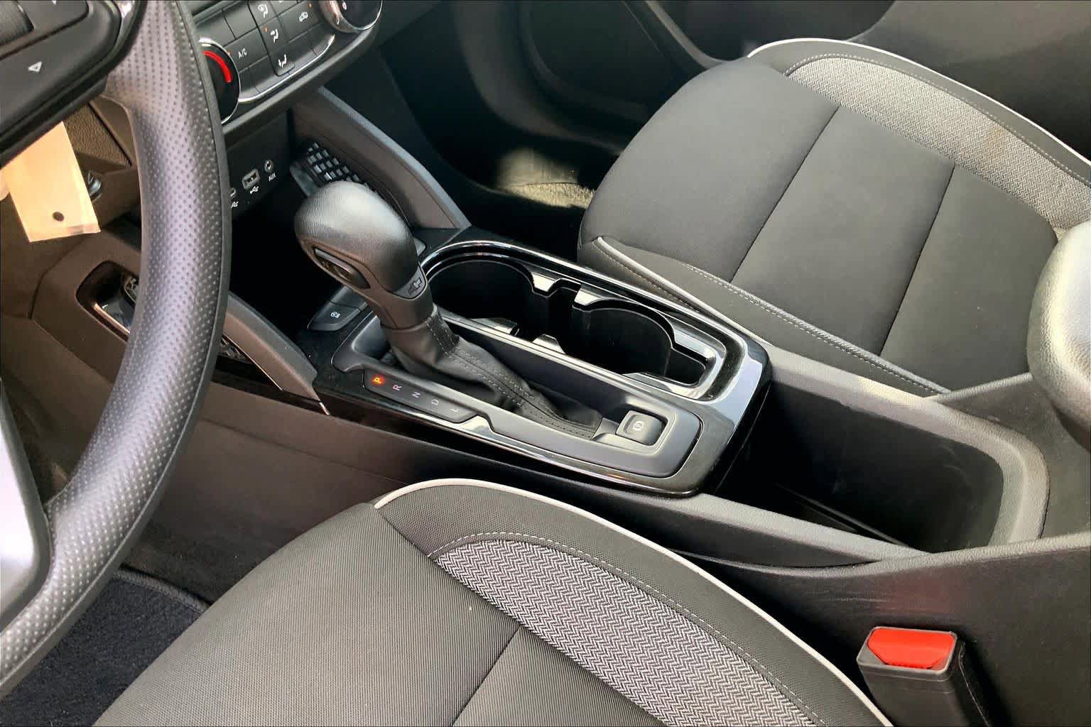 Used 2022 Chevrolet TrailBlazer LS FWD image 16