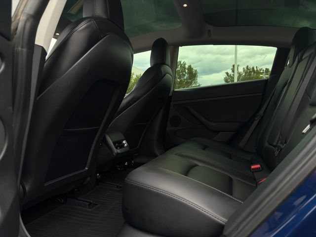 Used 2021 Tesla Model 3 Long Range AWD/4WD image 17