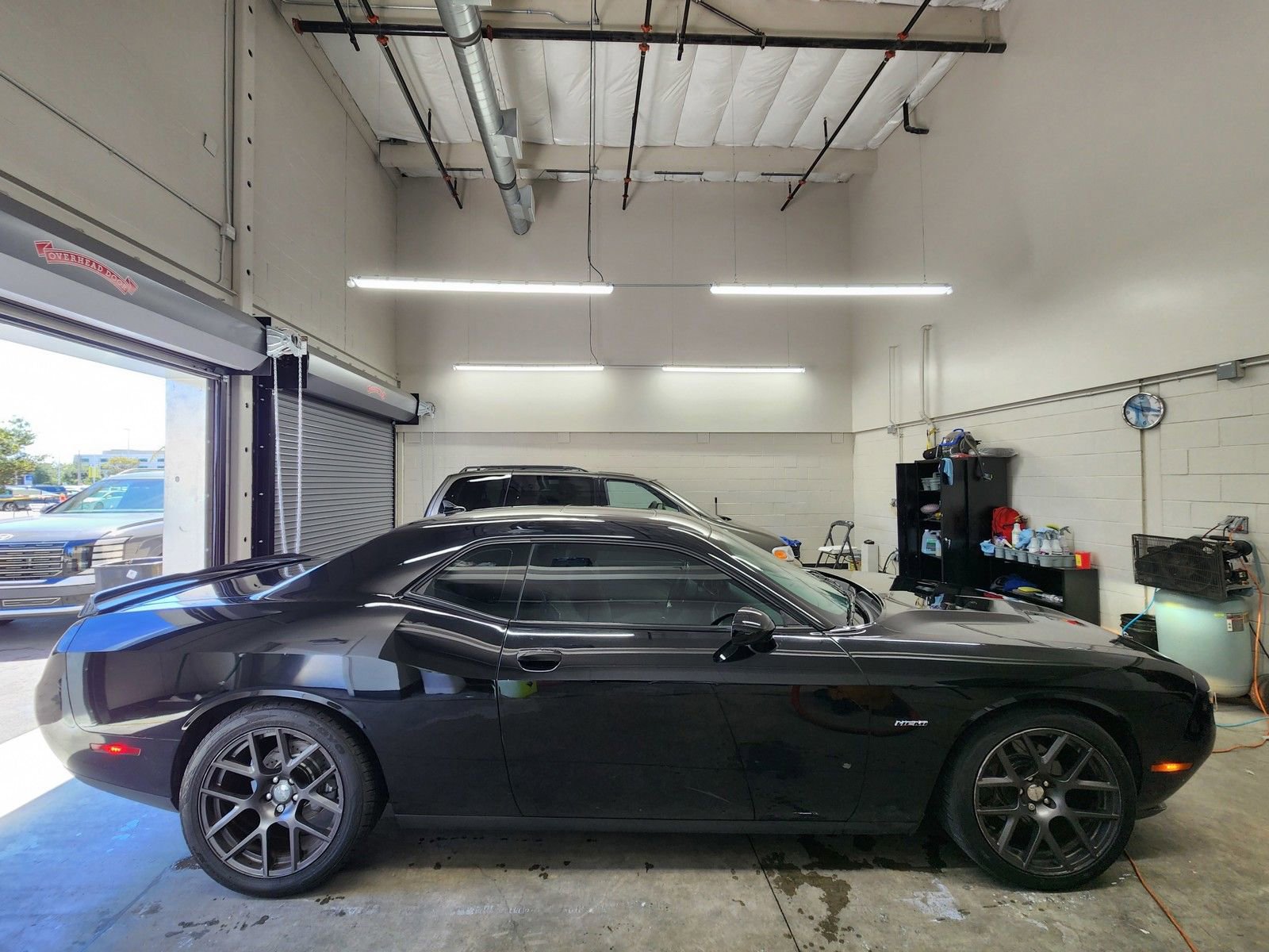 Used 2016 Dodge Challenger R/T Plus image 8