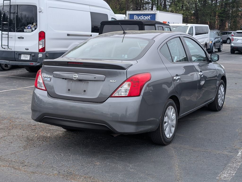 Used 2019 Nissan Versa SV FWD image 3
