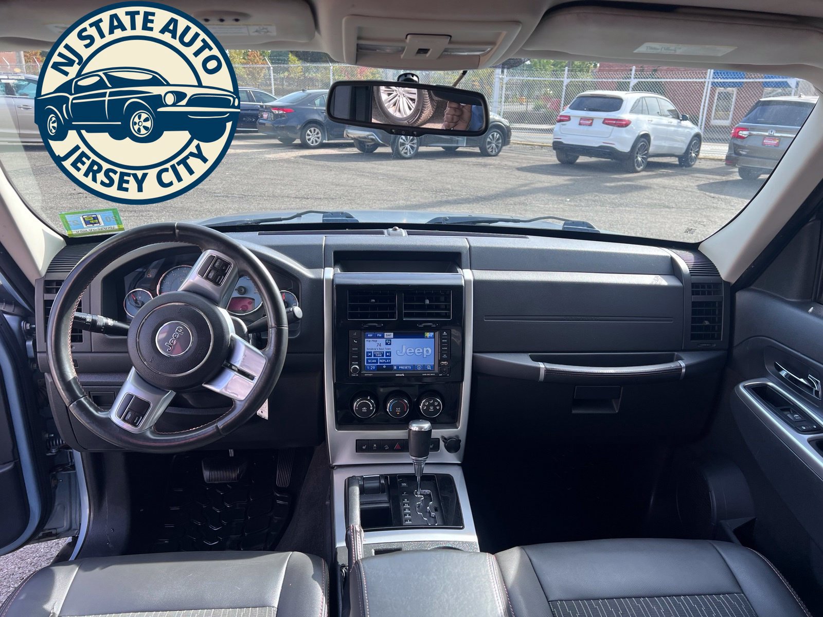 Used 2012 Jeep Liberty Arctic AWD/4WD image 3