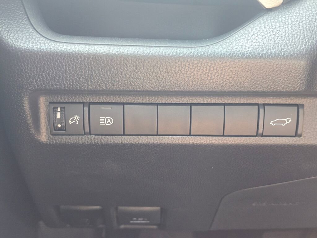 Certified 2025 Toyota RAV4 XLE Premium image 25