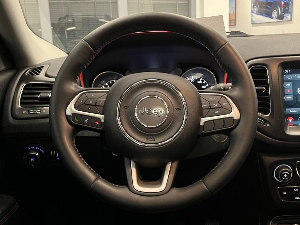 Used 2018 Jeep Compass Trailhawk w/ Leather Interior Group image 18