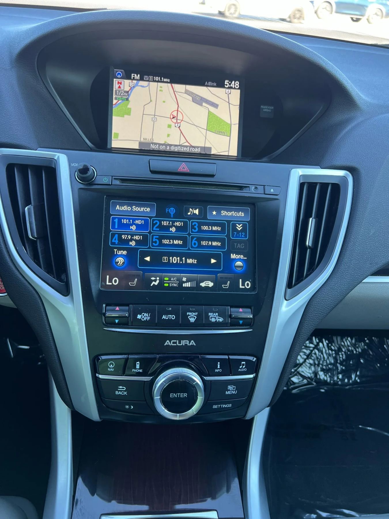 Used 2016 Acura TLX V6 SH-AWD w/ Technology Pkg image 54