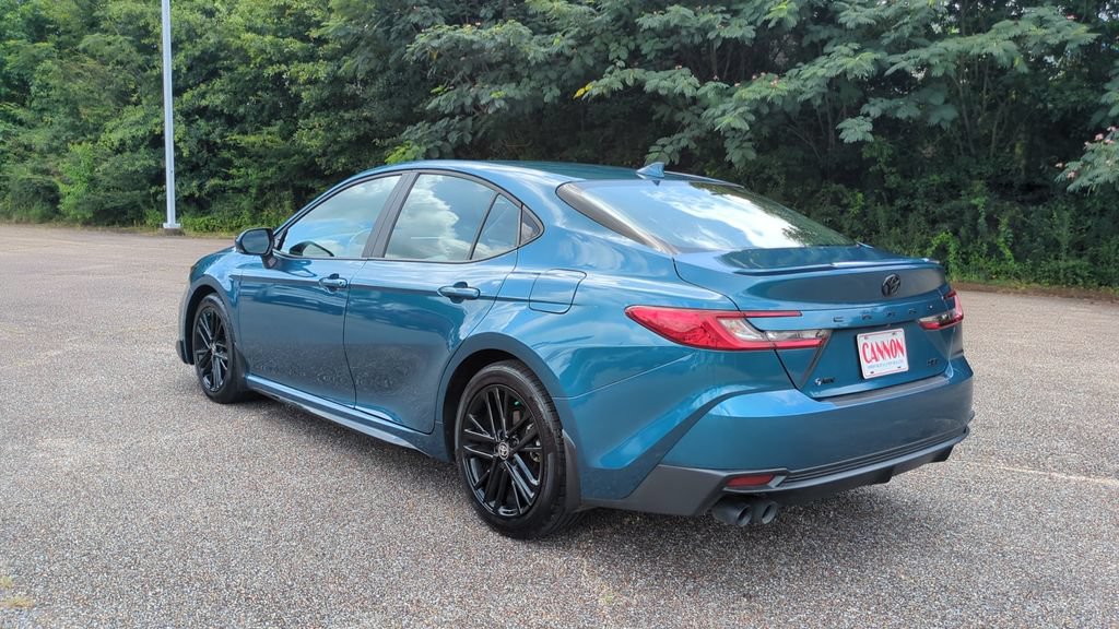 Used 2025 Toyota Camry SE w/ Convenience Package FWD image 7