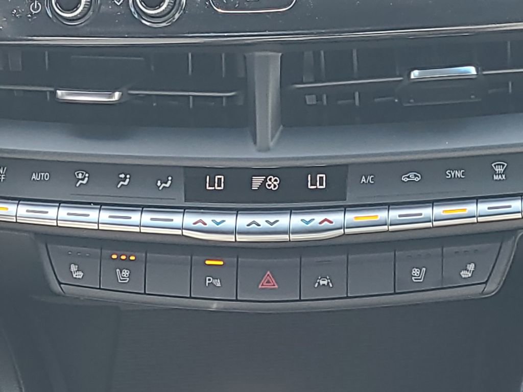 Used 2022 Cadillac CT4 V Blackwing w/ Technology Package image 27