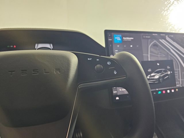 Used 2022 Tesla Model S image 33