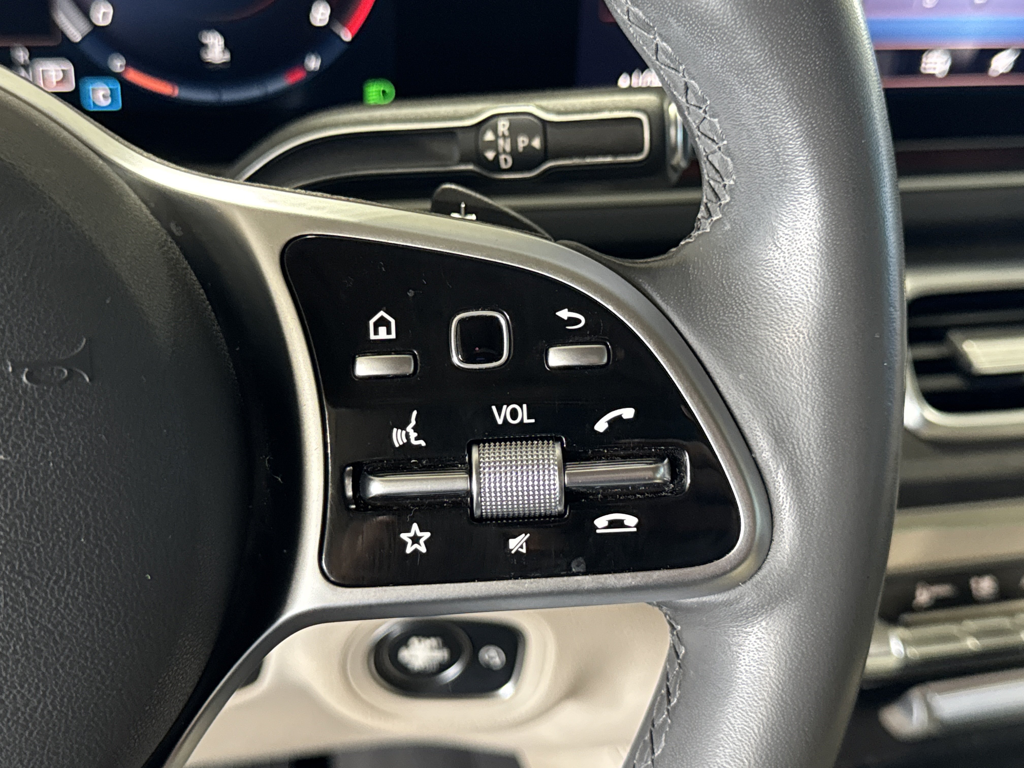 Used 2020 Mercedes-Benz GLE 350 4MATIC image 23