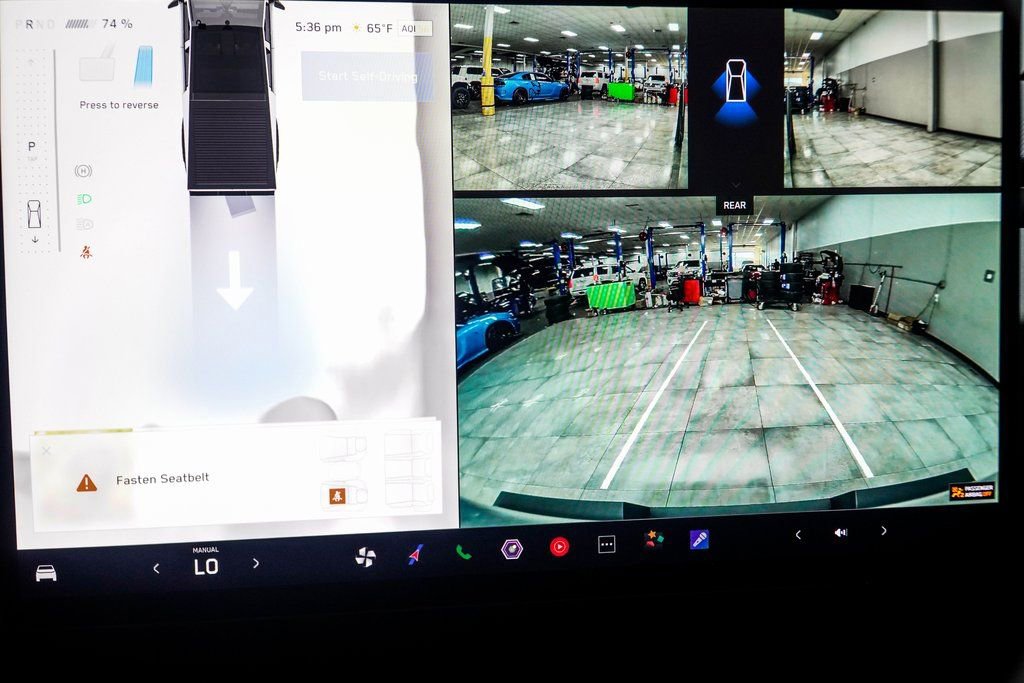 Used 2025 Tesla Cybertruck AWD Crew Cab image 30