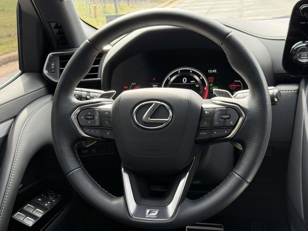 Used 2024 Lexus LX 600 F Sport image 9