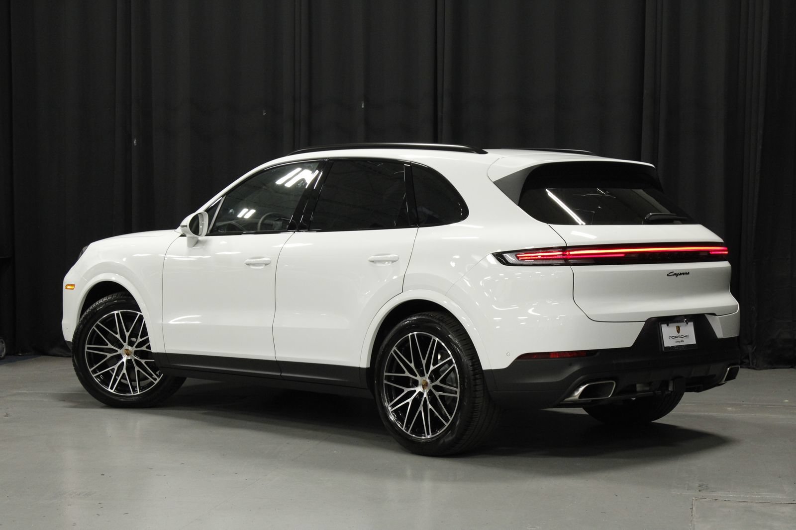 New 2026 Porsche Cayenne AWD/4WD image 3