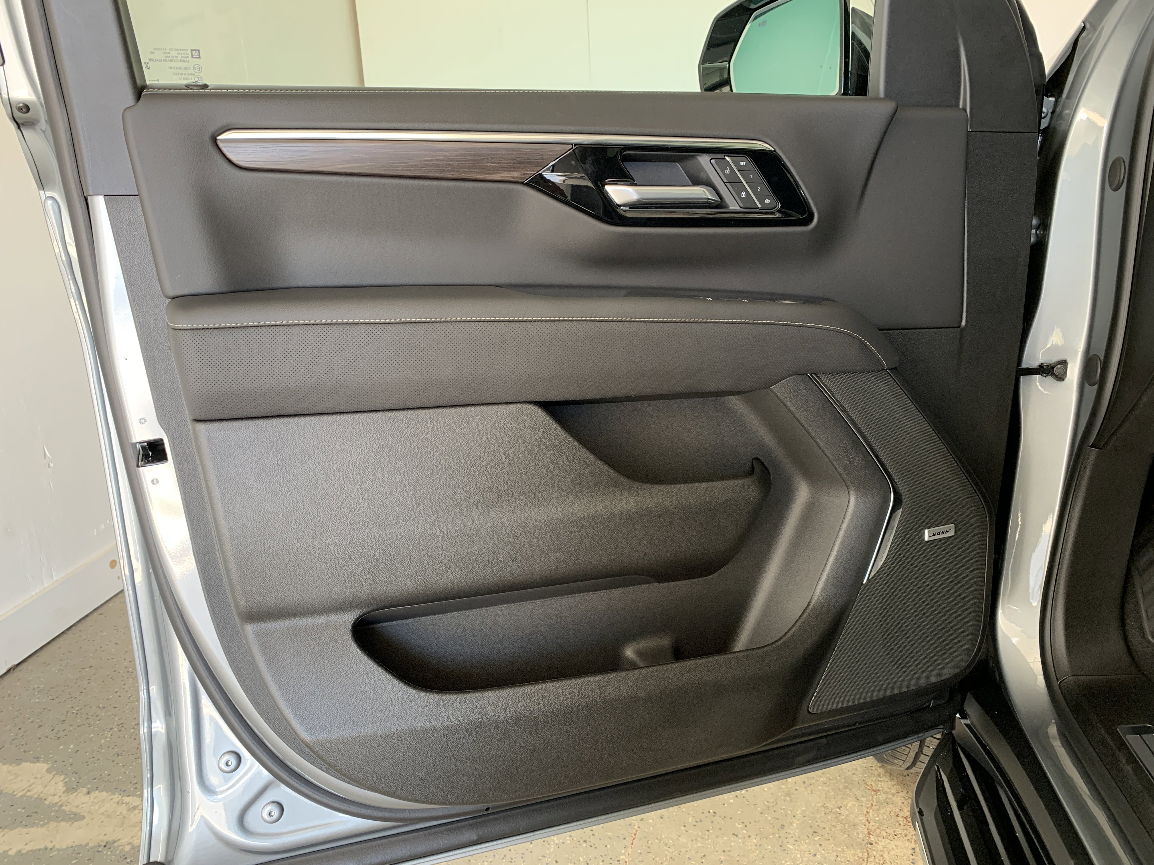 New 2026 Chevrolet Tahoe Premier w/ Sun And Tow Package image 17