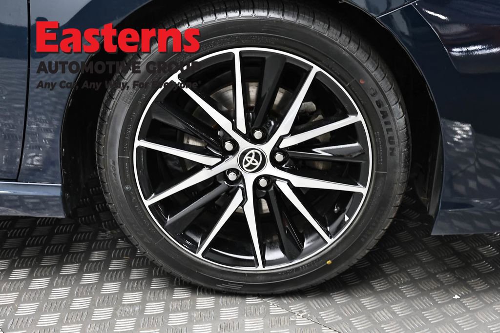 Used 2021 Toyota Camry SE FWD image 31