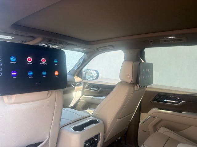 Used 2026 GMC Yukon Denali w/ Denali Reserve Package AWD/4WD image 11