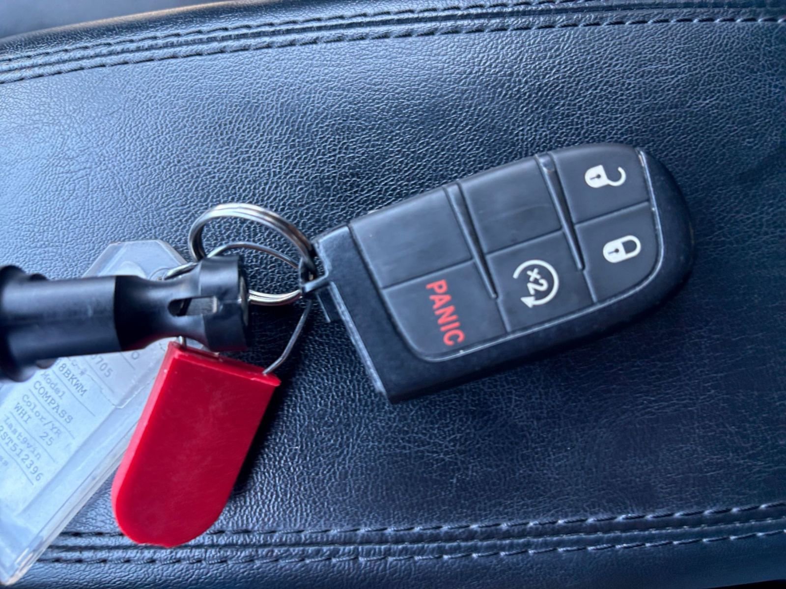 Used 2025 Jeep Compass Limited image 22