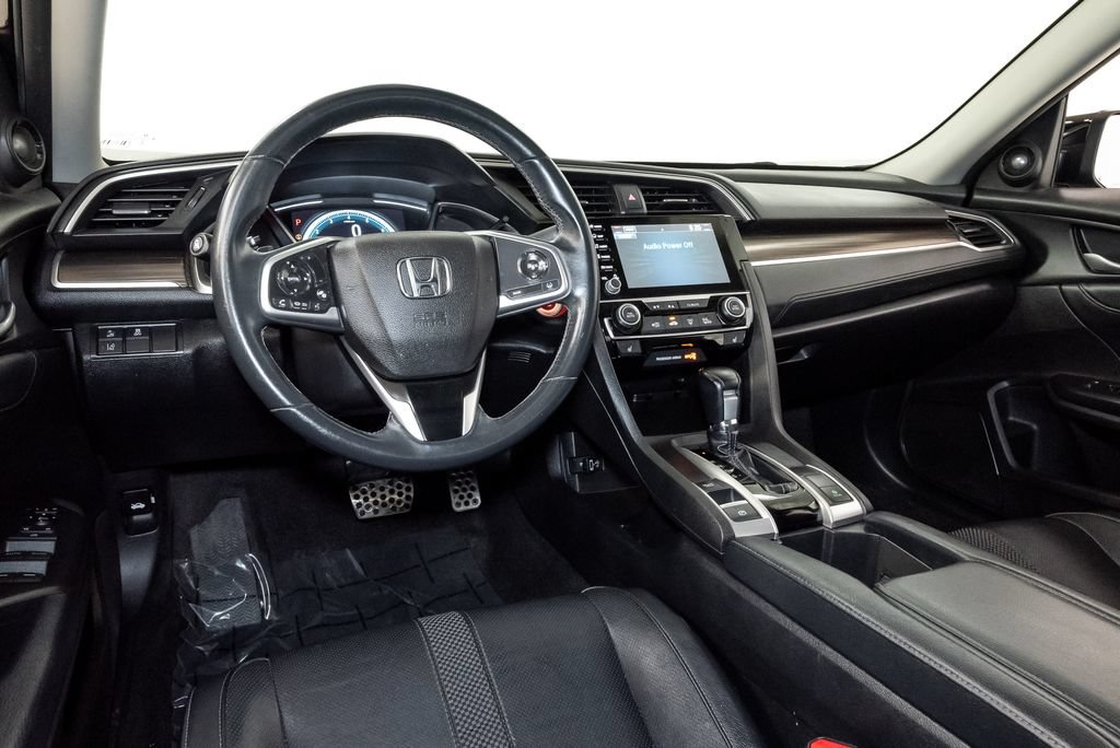 Used 2019 Honda Civic Touring image 7